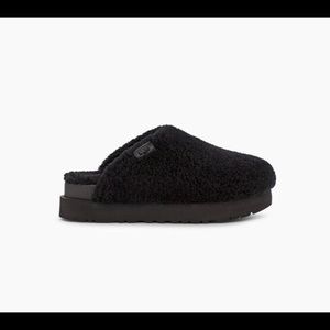 Ugg Fuzz Sugar Slide in Black